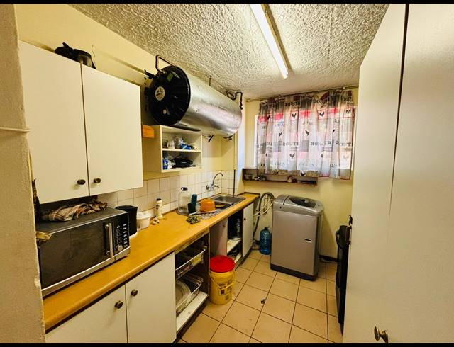 3 BEDROOM APARTMENT FOR SALE IN SUNNYSIDE